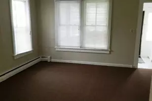 28 Clinton Ave, Eatontown, NJ 07724 - Photo 9