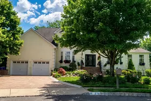 720 Maidenstone Dr, Brick, NJ 08724 - Photo 3