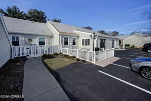 80 Parkway Dr, Freehold, NJ 07728 - Photo 29