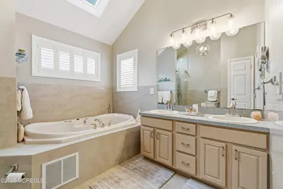 453 Harnell Avenue, Oakhurst, NJ 07755 - Photo 15