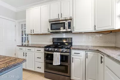 453 Harnell Avenue, Oakhurst, NJ 07755 - Photo 41