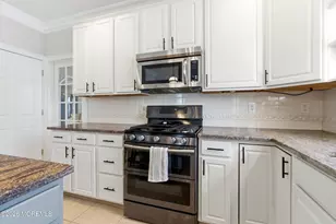 453 Harnell Ave, Oakhurst, NJ 07755 - Photo 41