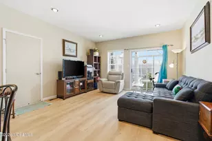 13 Canterbury Dr, Monroe Township, NJ 08831 - Photo 13