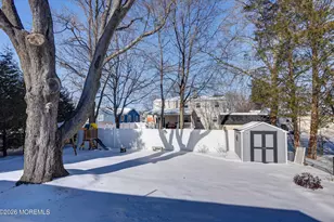 49 Helen Ave, Freehold, NJ 07728 - Photo 23