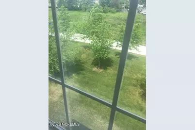 138 Mill Pond Way, Eatontown, NJ 07724 - Photo 25