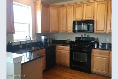 138 Mill Pond Way, Eatontown, NJ 07724 - Photo 9