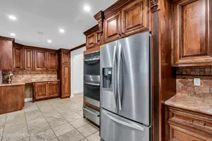 455 W Lincoln Ave, Oakhurst, NJ 07755 - Photo 15