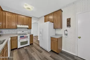 34 Molly Ln, Brick, NJ 08723 - Photo 9