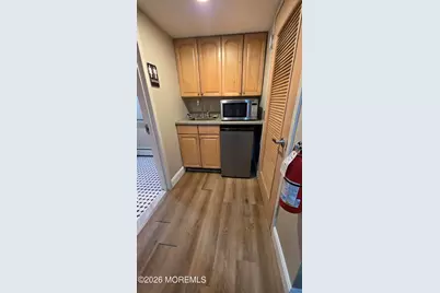 1076 State Route 18, East Brunswick Township, NJ 08816 - Photo 27