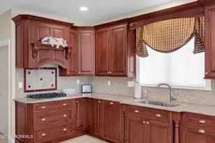 407 Edinburgh Pl, Marlboro Township, NJ 07746 - Photo 9