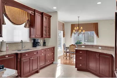 407 Edinburgh Place, Marlboro Township, NJ 07746 - Photo 7