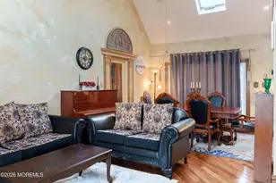 6 Hillcrest Rd, Manalapan Township, NJ 07726 - Photo 3