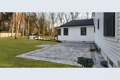 757 Nutswamp Road, Red Bank, NJ 07701 - Photo 43