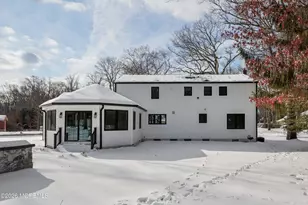 757 Nutswamp Rd, Red Bank, NJ 07701 - Photo 57