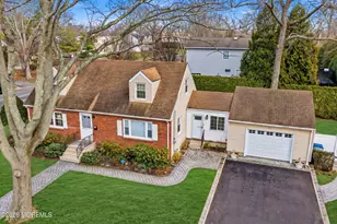 274 Michael Ave, Oakhurst, NJ 07755 - Photo 3