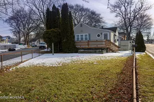 729 Cliffwood Ave, Keyport, NJ 07735 - Photo 3