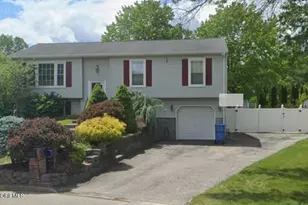 105 Conrad Ct, Manchester Township, NJ 08759 - Photo 1