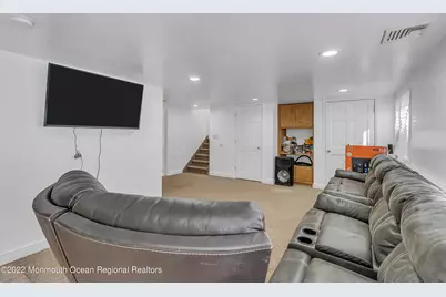 17 Johnston Street, Oakhurst, NJ 07755 - Photo 21