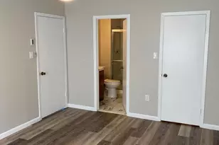 240 Medford Ct, Manalapan Township, NJ 07726 - Photo 3