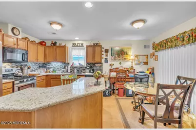 8 Schoolhouse Lane, Lakewood, NJ 08701 - Photo 5