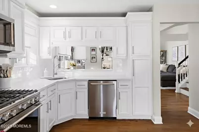 42 Bonnie Drive, Middletown, NJ 07748 - Photo 13