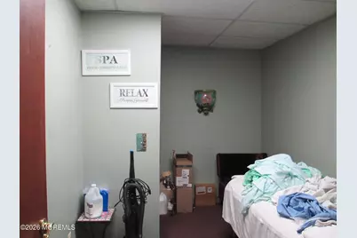 590 Park Avenue #2D, Freehold, NJ 07728 - Photo 7