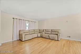 4 Willow Grove Way, Manalapan Township, NJ 07726 - Photo 3