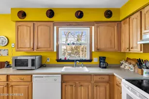 14 Garden St, Red Bank, NJ 07701 - Photo 3