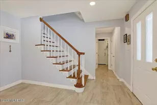 31 Bunker Hill Dr, Manalapan Township, NJ 07726 - Photo 7