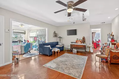 80 Manchester Court, Red Bank, NJ 07701 - Photo 5