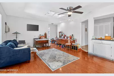 80 Manchester Court, Red Bank, NJ 07701 - Photo 9