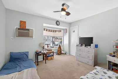 80 Manchester Court, Red Bank, NJ 07701 - Photo 17