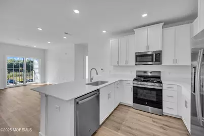 28211 Radford Court #28211, Monroe Township, NJ 08831 - Photo 11