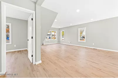 940 Grove Avenue, Old Bridge Township, NJ 08857 - Photo 9