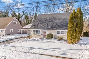 107 Boulevard W, Keyport, NJ 07735 - Photo 3