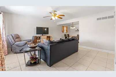 107 Boulevard W, Keyport, NJ 07735 - Photo 9