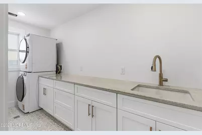 54 W Washington Avenue, Atlantic Highlands, NJ 07716 - Photo 27