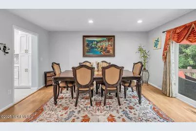 28 Hawthorn Drive, Edison, NJ 08820 - Photo 19