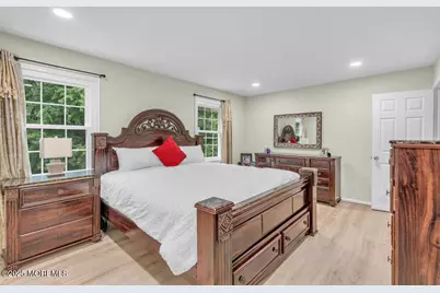 28 Hawthorn Drive, Edison, NJ 08820 - Photo 31