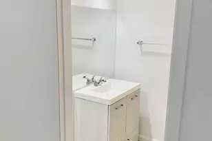 31 Lexington Ct, Red Bank, NJ 07701 - Photo 5