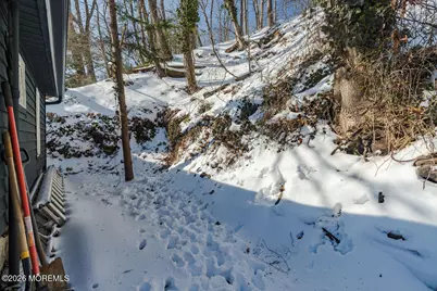 94 Valley Avenue, Highlands, NJ 07732 - Photo 15