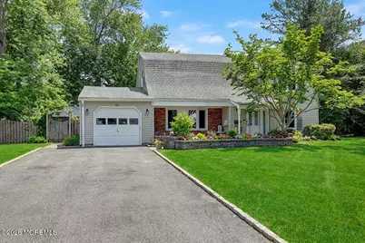 20 Hutchinson Drive, Port Monmouth, NJ 07758 - Photo 1