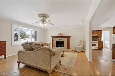 20 Hutchinson Drive, Port Monmouth, NJ 07758 - Photo 7