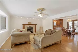 20 Hutchinson Dr, Port Monmouth, NJ 07758 - Photo 9