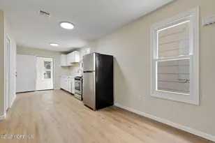 216 Delaware St, Elizabeth Port, NJ 07206 - Photo 19