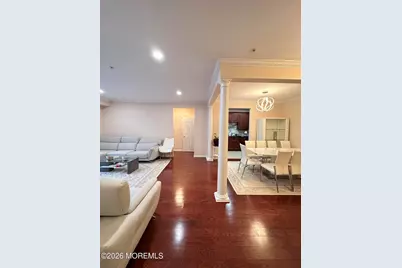 112 Regency Court, Morganville, NJ 07751 - Photo 9