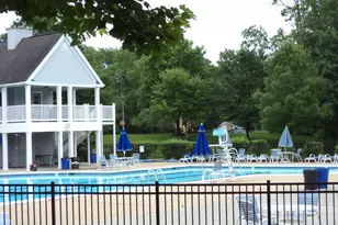 107 Lloyd Ct, East Brunswick Township, NJ 08816 - Photo 23