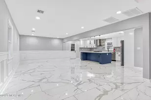 6 Storer Ct, Morganville, NJ 07751 - Photo 5