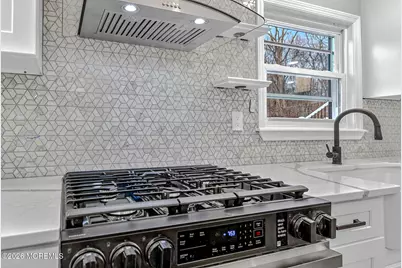 6 Storer Court #1, Morganville, NJ 07751 - Photo 9