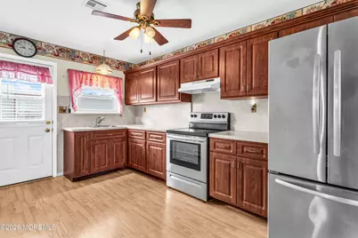 38 Roman Street, Toms River Township, NJ 08757 - Photo 11